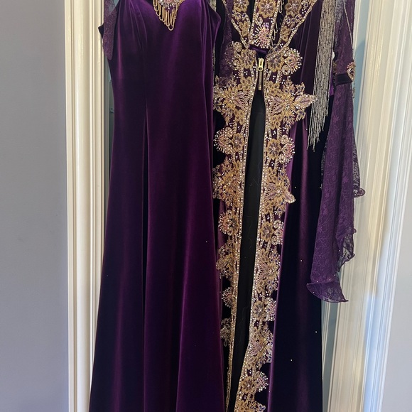 Women Purple Velvet Embroidered Top With Palazzos